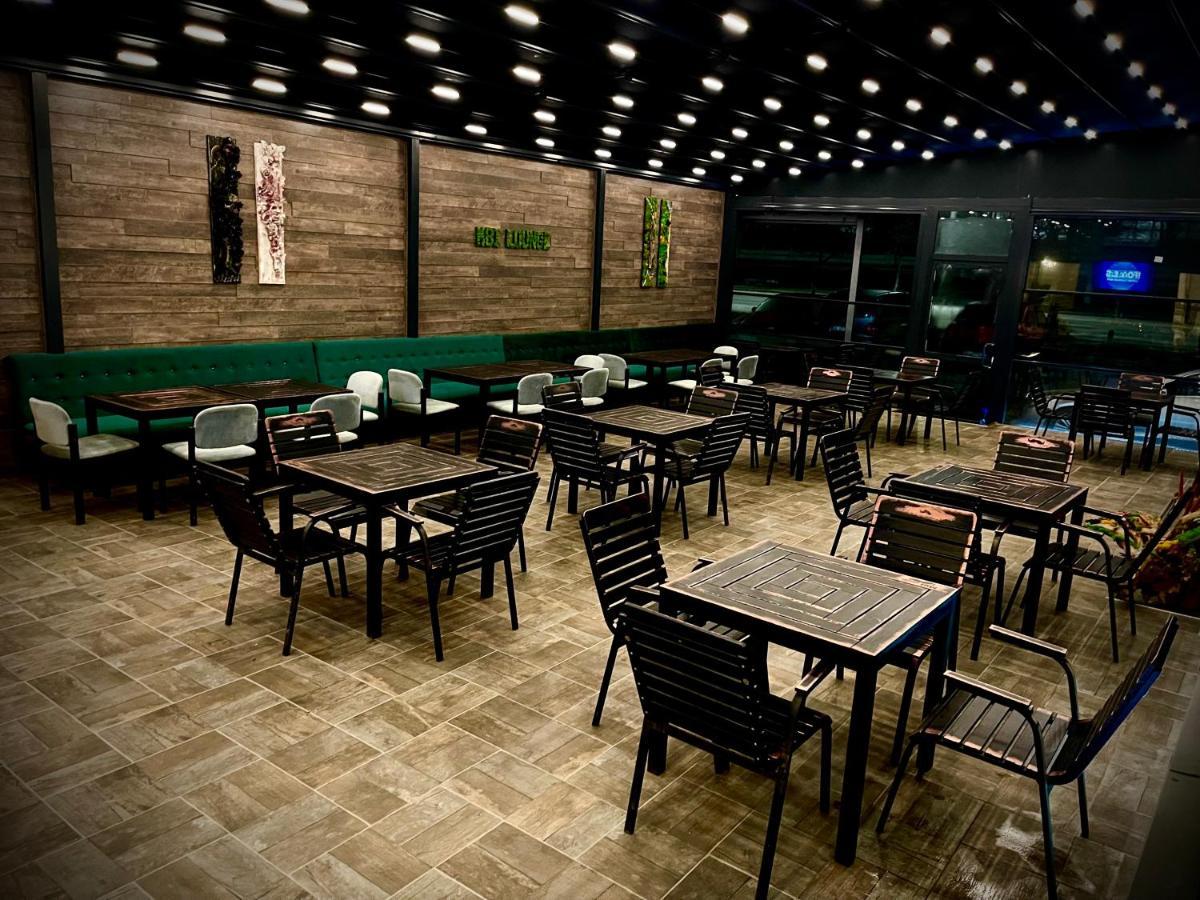 Mbi Travel Inn Craiova Exteriér fotografie