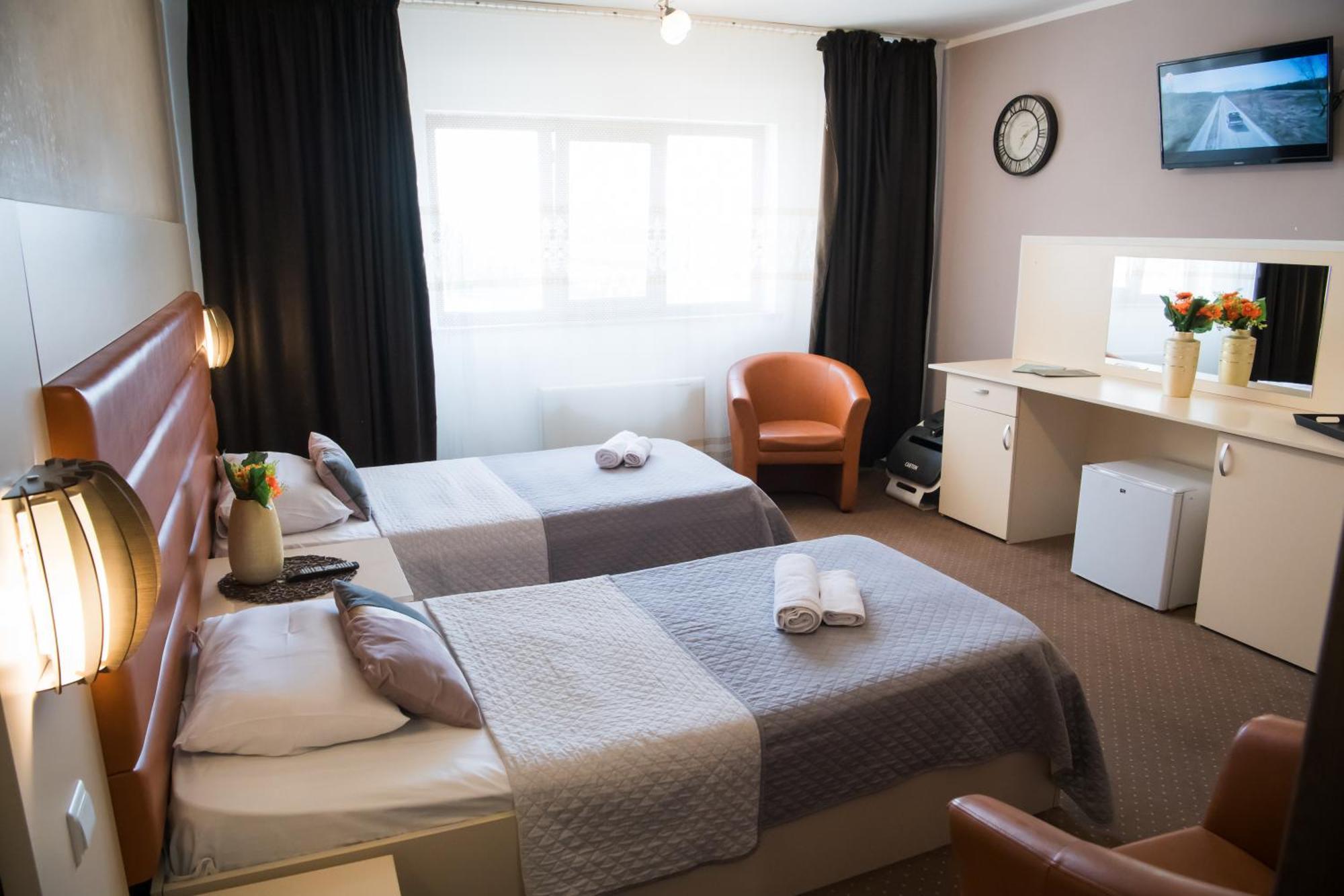 Mbi Travel Inn Craiova Exteriér fotografie