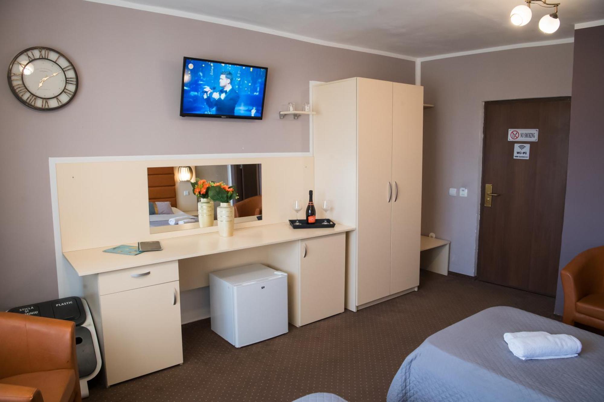 Mbi Travel Inn Craiova Exteriér fotografie