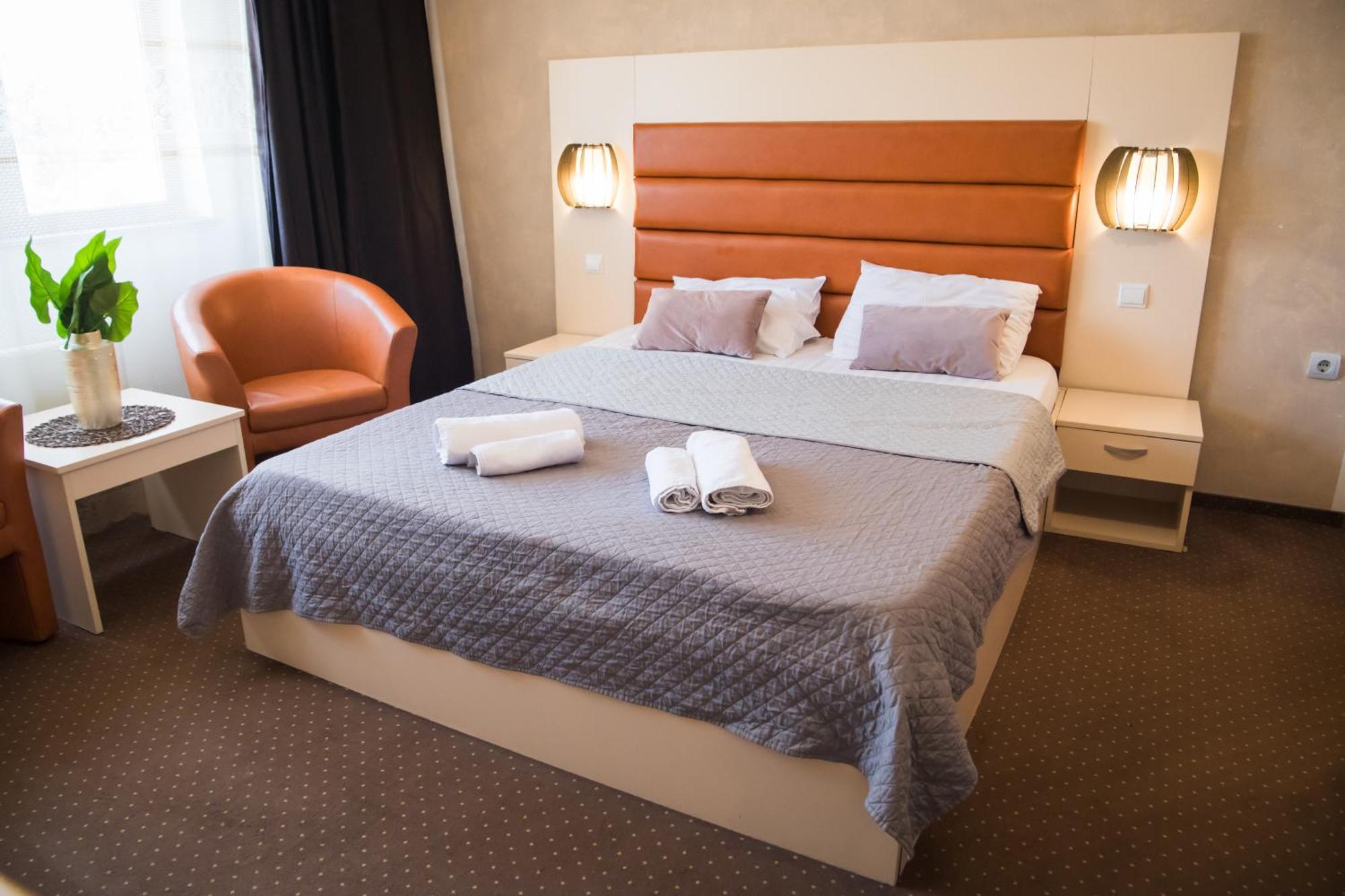 Mbi Travel Inn Craiova Exteriér fotografie