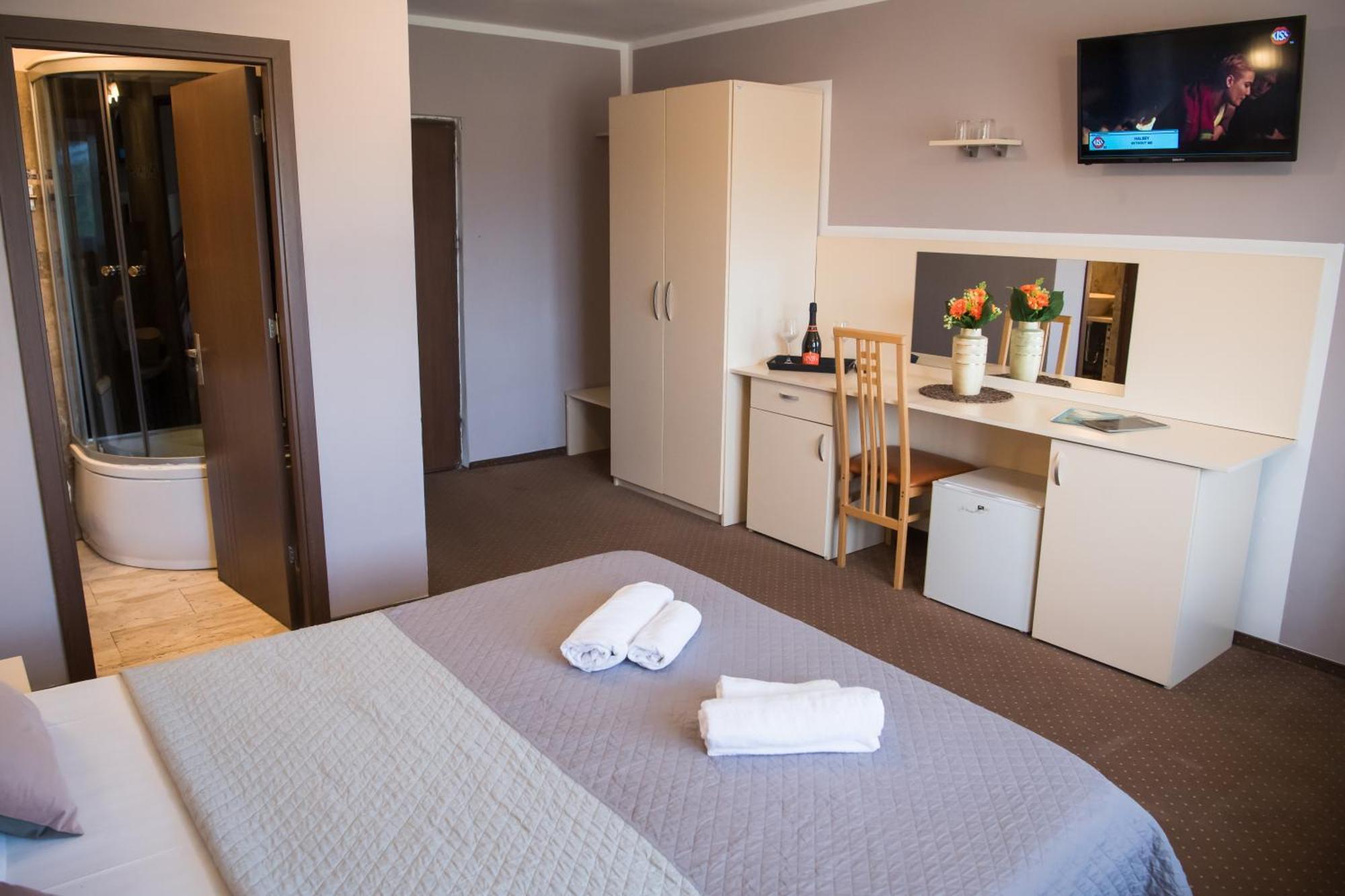 Mbi Travel Inn Craiova Exteriér fotografie