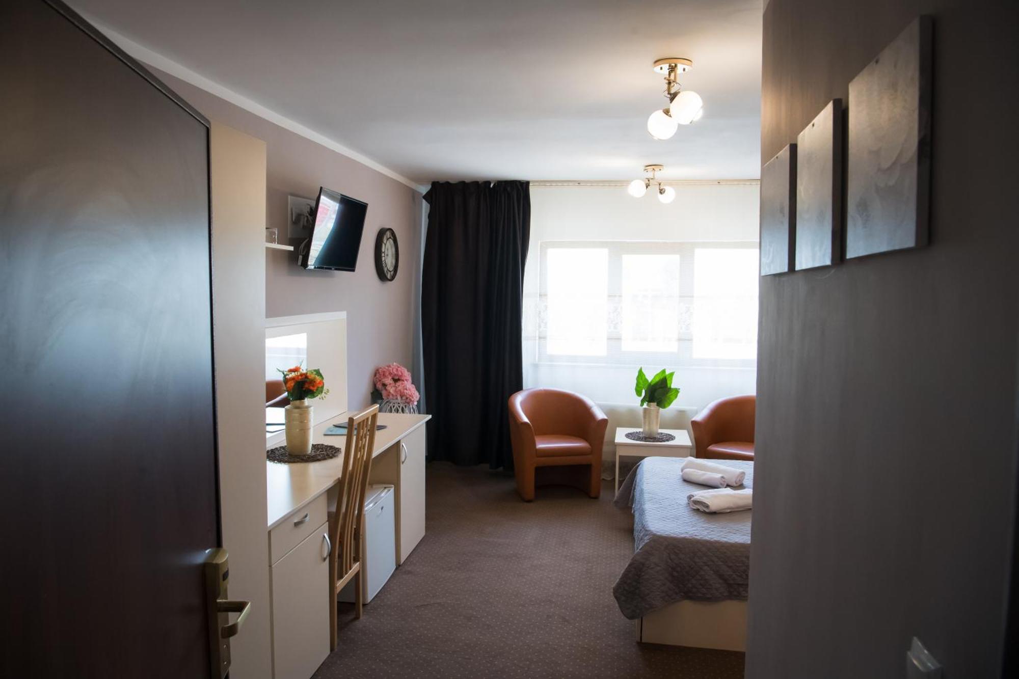 Mbi Travel Inn Craiova Exteriér fotografie